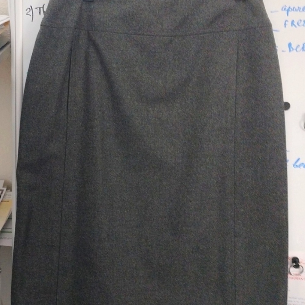 Authentic CHANEL 
Pencil skirt